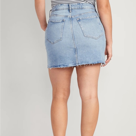 NWT OLD NAVY High-Waisted OG Straight Cut-Off Mini Jean Skirt  COLOR 

Myra 12 - Picture 5 of 9